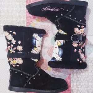 Ed Hardy Don Ed Hardy designs pink and black boots